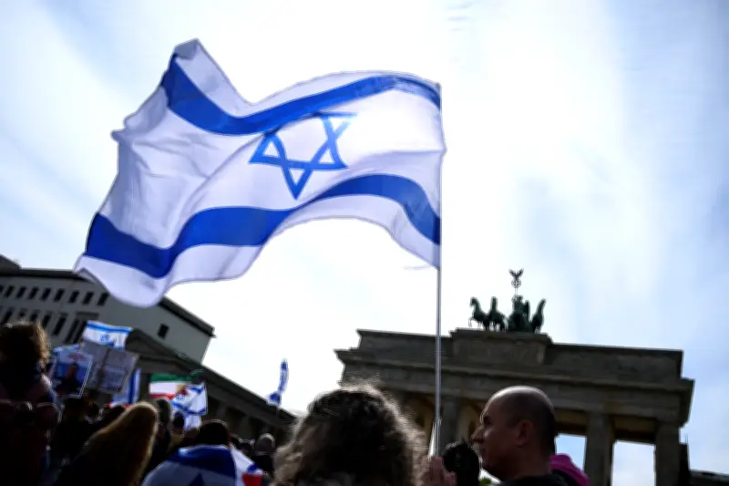 Israel kibarkan bendera di Kubu Beaufort, Lubnan selatan