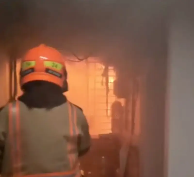 Kebakaran Kembar di Punggol: Enam Cedera, Termasuk Dua Anggota Bomba