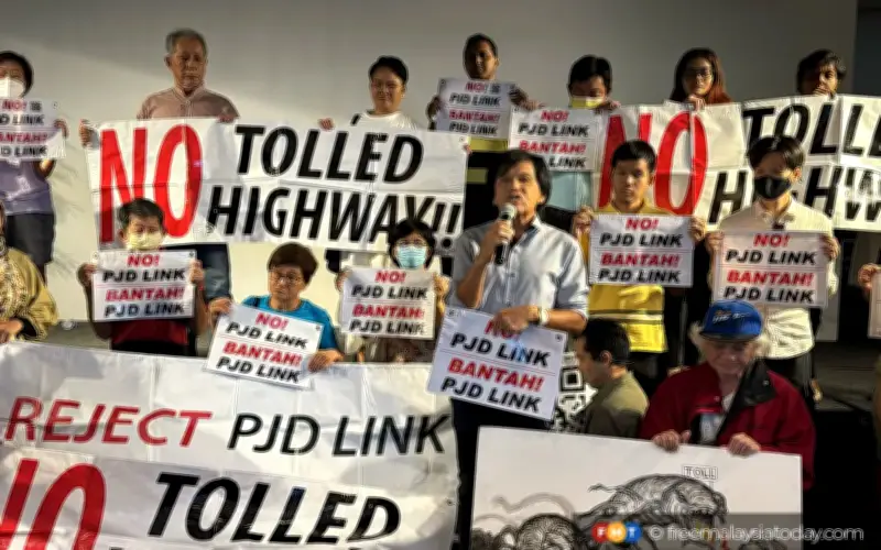 Kerajaan Selangor serah dokumen utama PJD Link kepada penduduk