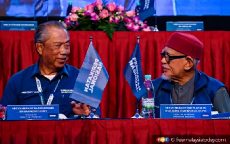 Kerjasama PAS-Bersatu: Retak Menanti Belah?