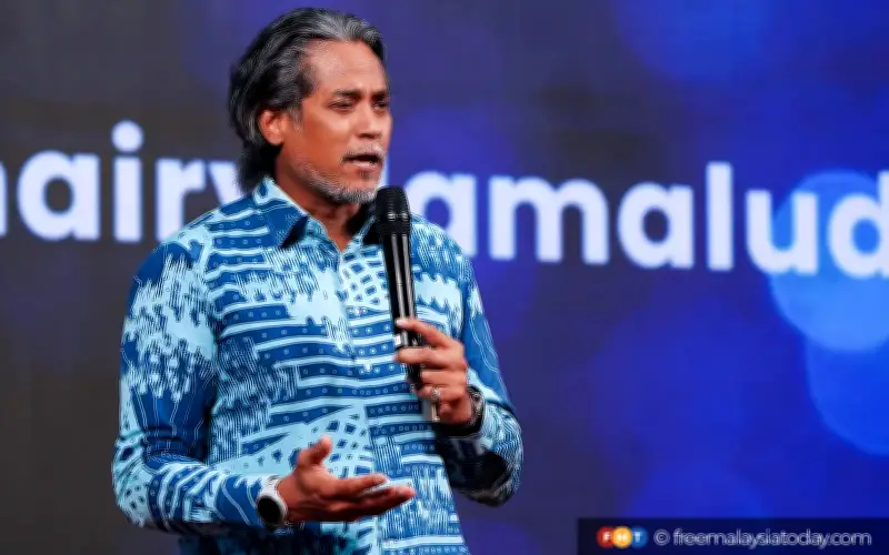 Kestabilan Umno tarik lebih ramai ahli muda, kata Khairy