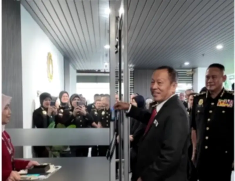 Ketua Pesuruhjaya SPRM baharu janji tindakan lebih tegas terhadap rasuah