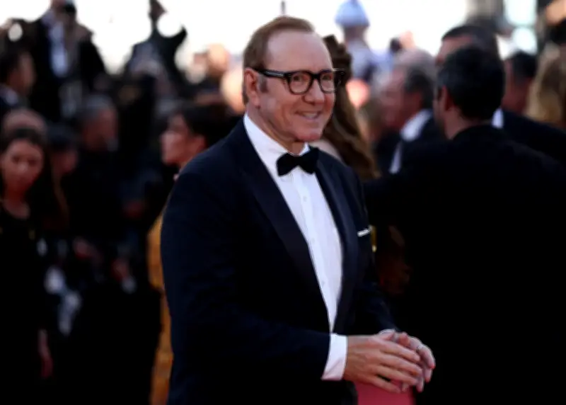 Kevin Spacey kembali ke karpet merah Cannes, isyarat kebangkitan karier