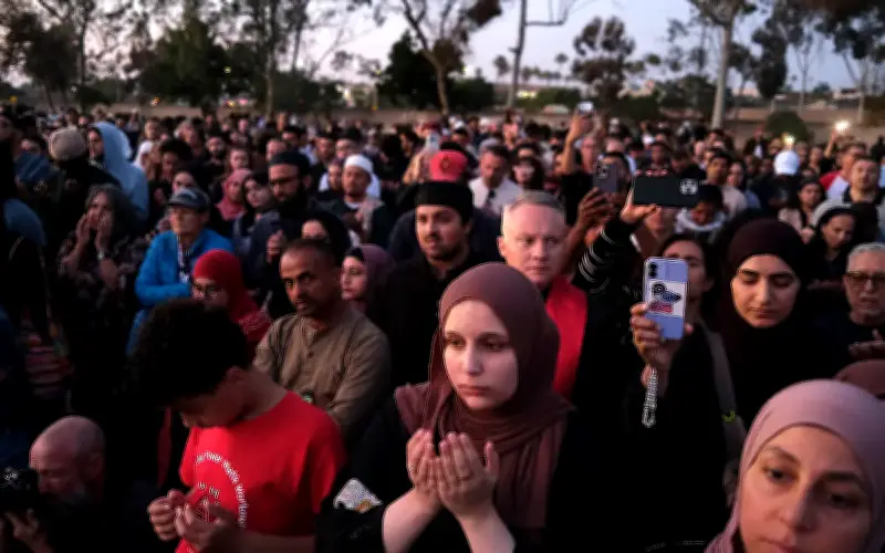 Lebih 2,000 hadiri solat jenazah tiga mangsa serangan masjid di San Diego