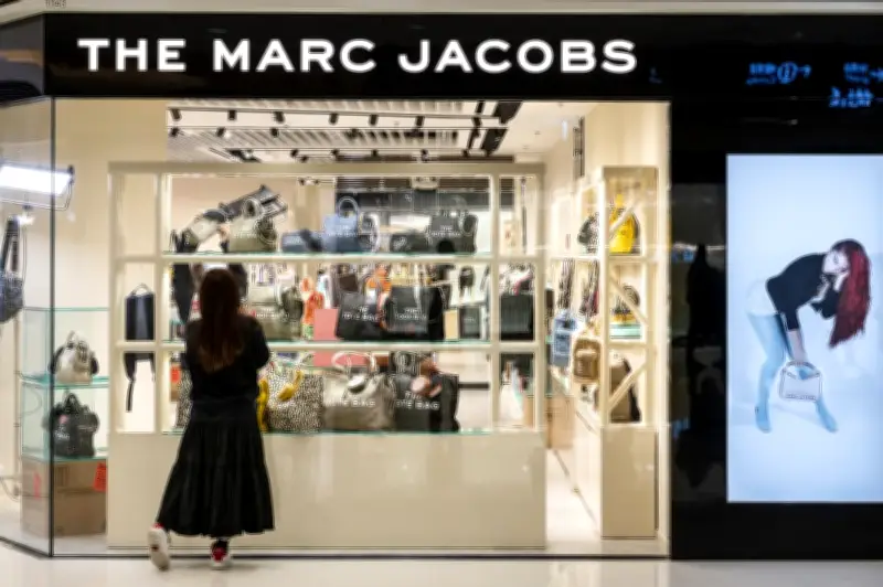 LVMH sah jual jenama Marc Jacobs kepada WHP Global