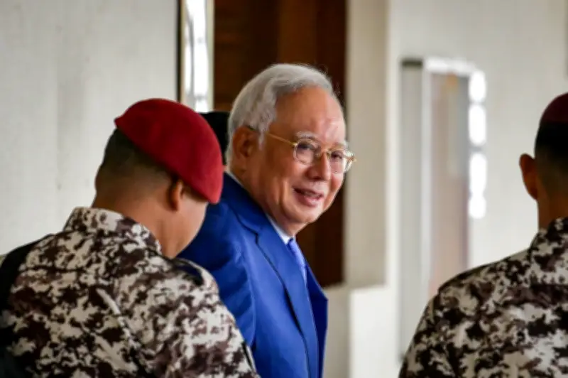 Mahkamah Tinggi putus 13 Mei permohonan Najib tunda bayaran AS$1.3 bilion kepada SRC