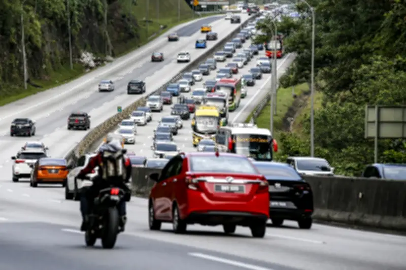 Mengapa pengangkutan awam dunia masih terperangkap dalam kebuntuan