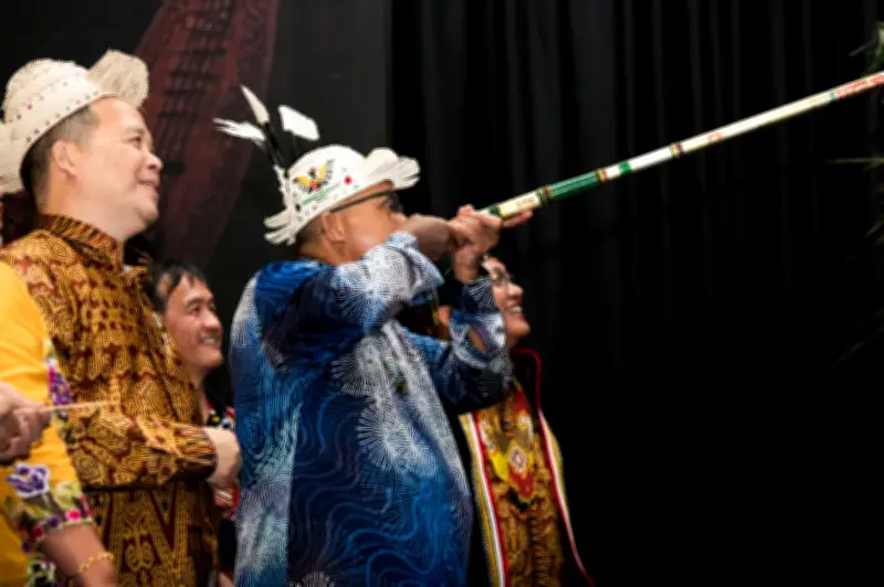 Menteri cadang upacara miring Dayak diwarta sebagai Warisan Kebangsaan