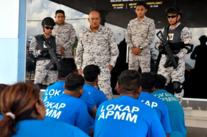 MMEA selamatkan 23 PATI bot karam di perairan Pulau Pangkor