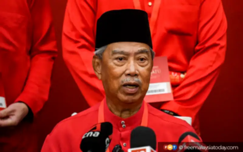 Muhyiddin dakwa laluan UEC ke IPTA demi sokongan DAP