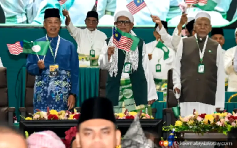 Muhyiddin lebih diterima bukan Melayu, PAS tetap ancaman utama