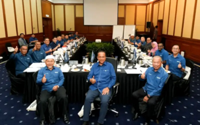 PAS cuba elak Hamzah pecahkan PN, kata penganalisis