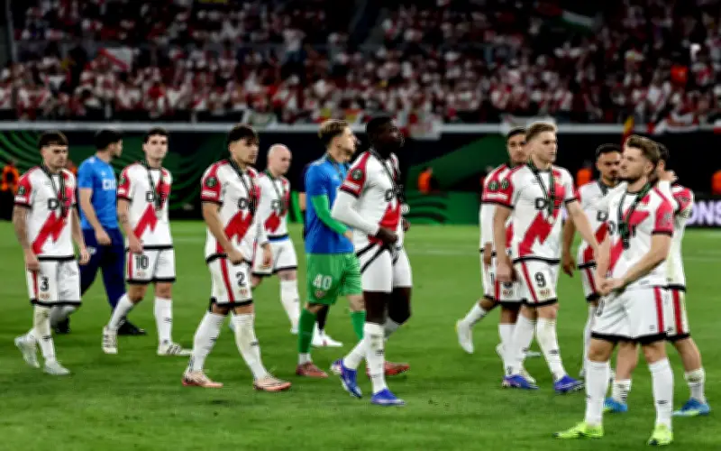 Pemain Rayo Kecewa Lepas Peluang dalam Kekalahan Piala Konferensi