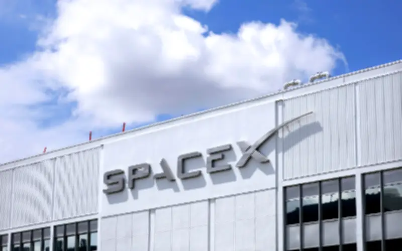 Pemegang Saham SpaceX Luluskan Pecahan Saham 5-untuk-1