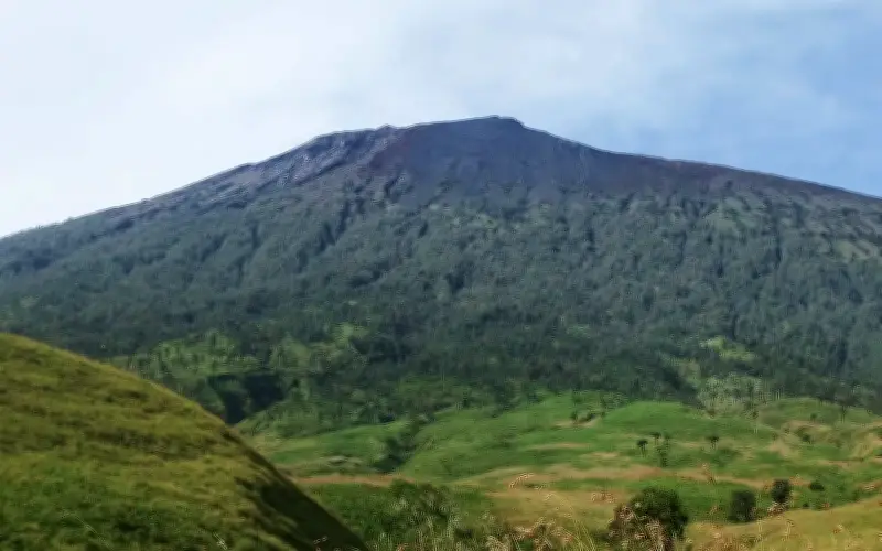 Pendaki Malaysia cedera di Gunung Rinjani diterbangkan ke hospital Bali