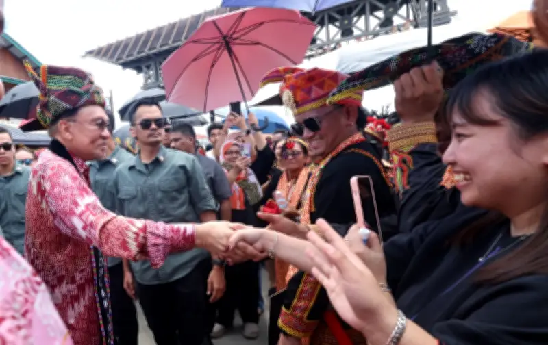 PM Anwar: Kerajaan potong perbelanjaan sendiri, salur lebih bantuan kepada rakyat