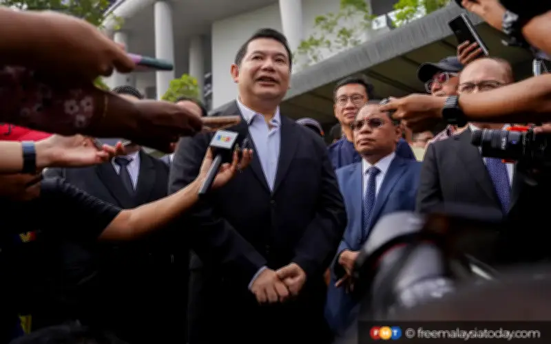 Rafizi Ramli tiba di SPRM beri keterangan kes RM1.1 bilion
