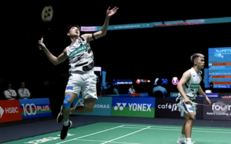 Ragu-ragu pertahan gelaran Malaysia Masters, Wei Chong cedera lutut