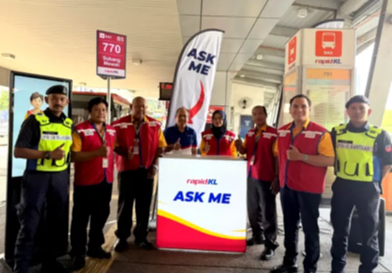 Rapid KL lancar perkhidmatan 'Ask Me' bantu penumpang di Hentian Pasar Seni