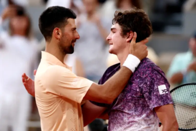 Remaja Brazil Fonseca kalahkan Djokovic di Terbuka Perancis