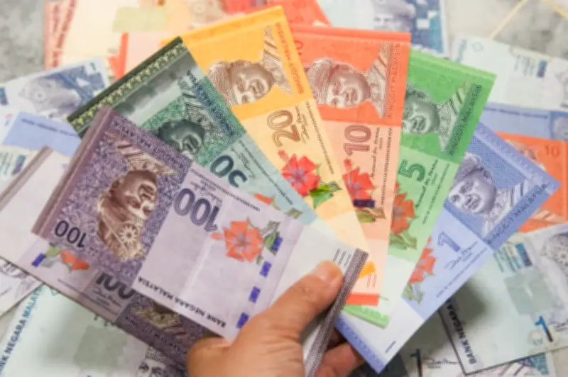 Ringgit dibuka kukuh pada Mei, fokus mesyuarat BNM dan data pekerjaan AS
