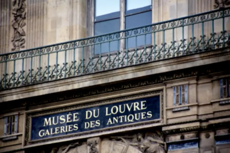 Rompen Louvre: Kecurian Berlian US$100 Juta Jadi Filem Hollywood