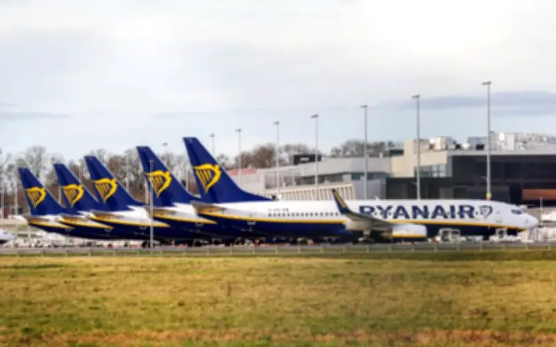 Ryanair raih keuntungan tahunan tinggi, amaran perang Iran jejaki prospek