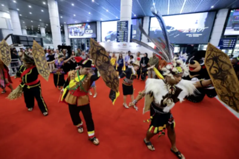 Sambutan Kaamatan dan Gawai di Tiga Lapangan Terbang Utama