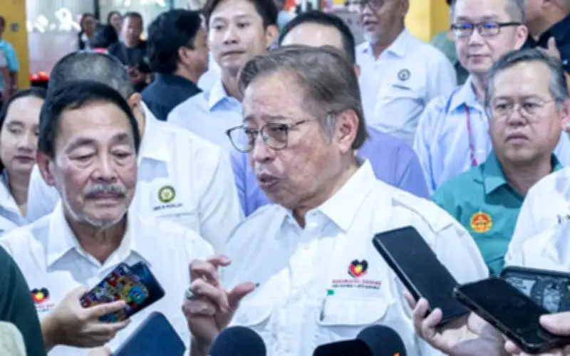 Sarawak bina rangkaian internet sendiri di luar bandar tanpa syarikat komersial