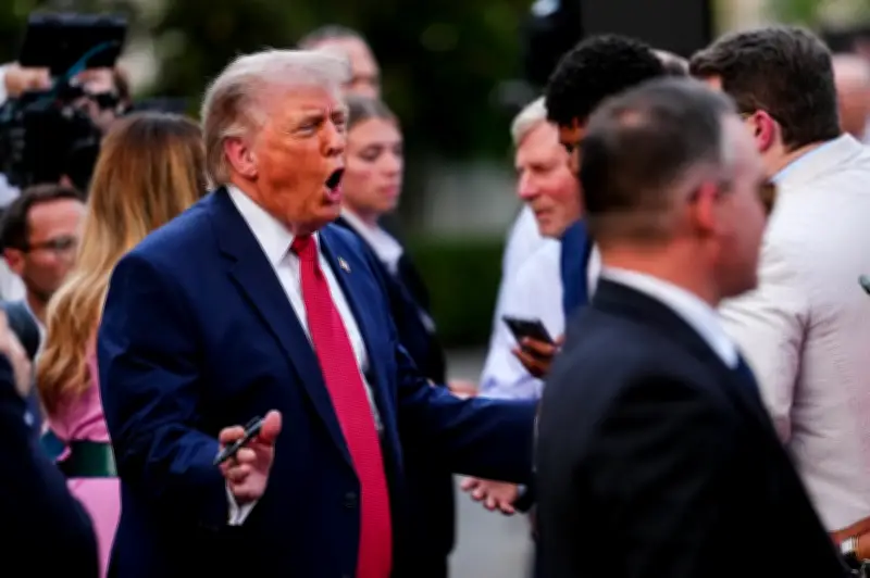 Trump jatuh ke 35 peratus, sokongan Republikan lemah