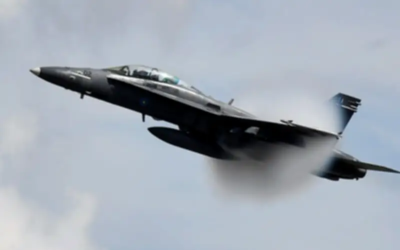 TUDM Sahkan Jet Pejuang Mendarat Kecemasan di KKIA