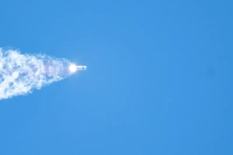 Ujian Penerbangan Starship V3 Berjaya Walaupun Enjin Bermasalah