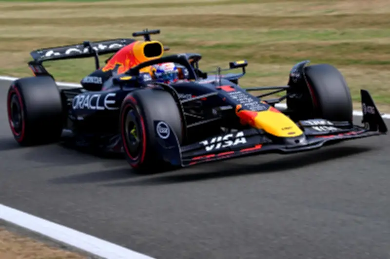 Usaha Verstappen di Nuerburgring Berakhir dengan Kerosakan dan Kegagalan