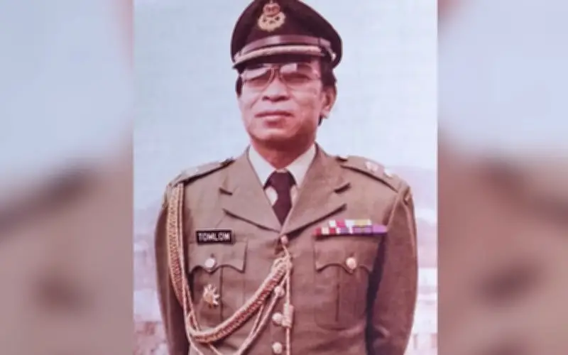 Veteran beri penghormatan kepada pegawai Iban pertama Sarawak Rangers