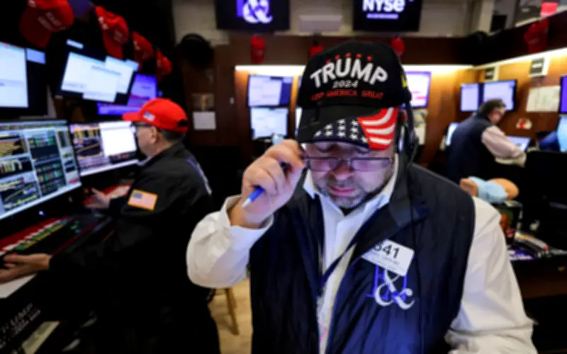 Wall Street dibuka tinggi didorong pemulihan saham cip dan penurunan hasil bon