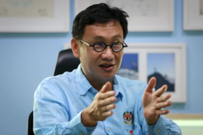 Wong Chen dakwa akses portal MyKhas pejabatnya disekat