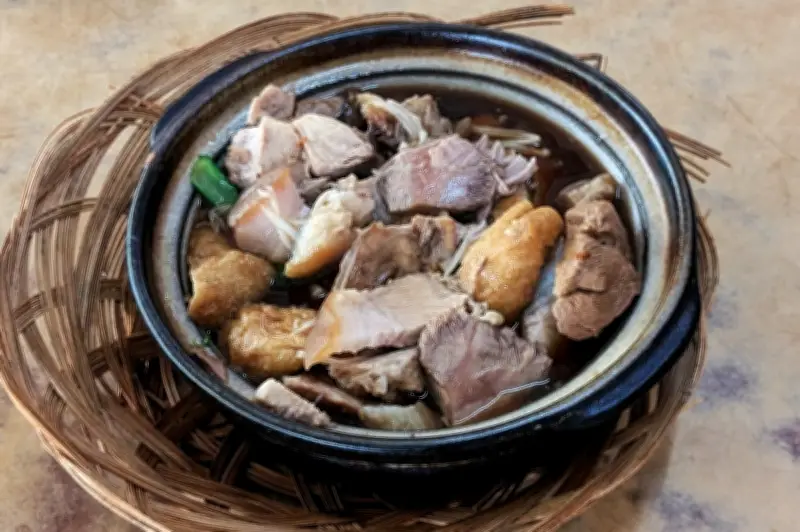 Xhin Fhong Bak Kut Teh: Hidangan Warisan 39 Tahun di Sungai Way
