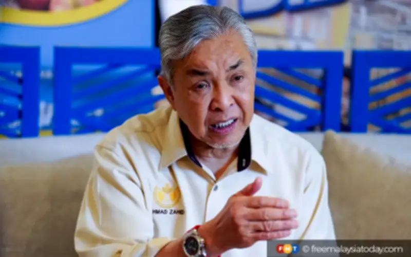Zahid: Hormati Keputusan Umno Kekal Dalam Kerajaan Perpaduan NS