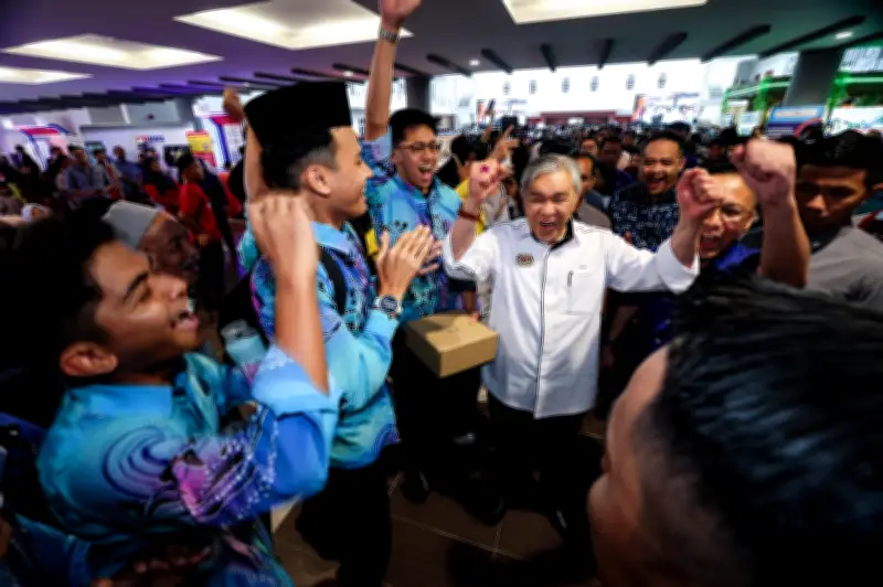 Zahid: Umno terbuka terima pemimpin Bersatu yang dipecat gantung