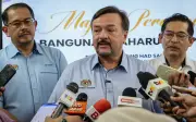 Amir Hamzah akan menghadap Sultan Pahang jelas peruntukan persekutuan