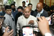 Bekas ketua polis minta perlindungan Marcos takut waran ICC