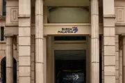Bursa Malaysia dibuka rendah susulan ambilan untung dan minyak mentah lemah