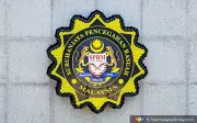 Dua Lelaki dalam Satu Kisah: Pemburu dan Buruan