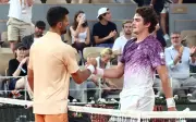 Fonseca tumbangkan Djokovic di Terbuka Perancis
