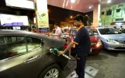 India naikkan harga minyak lagi ekoran perang Timur Tengah