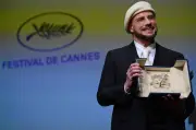 John Travolta terima anugerah Palme d'Or kehormat di Cannes