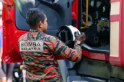 Kanak-kanak lelaki enam tahun tertusuk rod besi dari tempat duduk kereta