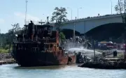 Kapal hantu meletup terbakar tiga pekerja nyaris maut di Kemaman
