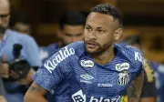 Kecederaan betis Neymar gegarkan kem latihan Brazil