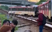 Kenapa sistem gagal cegah tren LRT tergelincir?